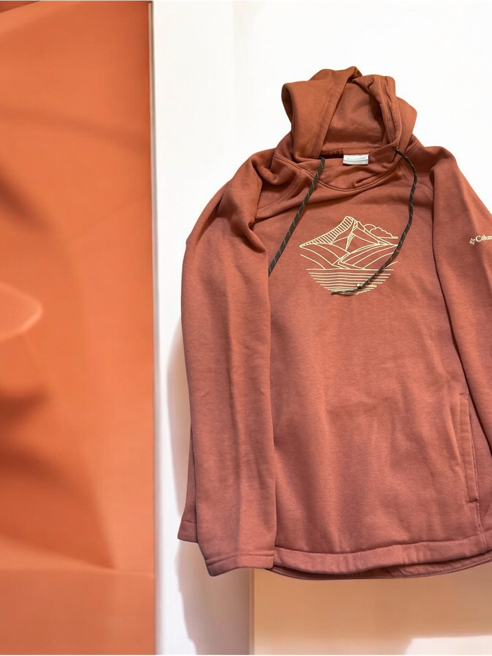 Columbia Rust Orange Graphic Hooded Sweatshirt